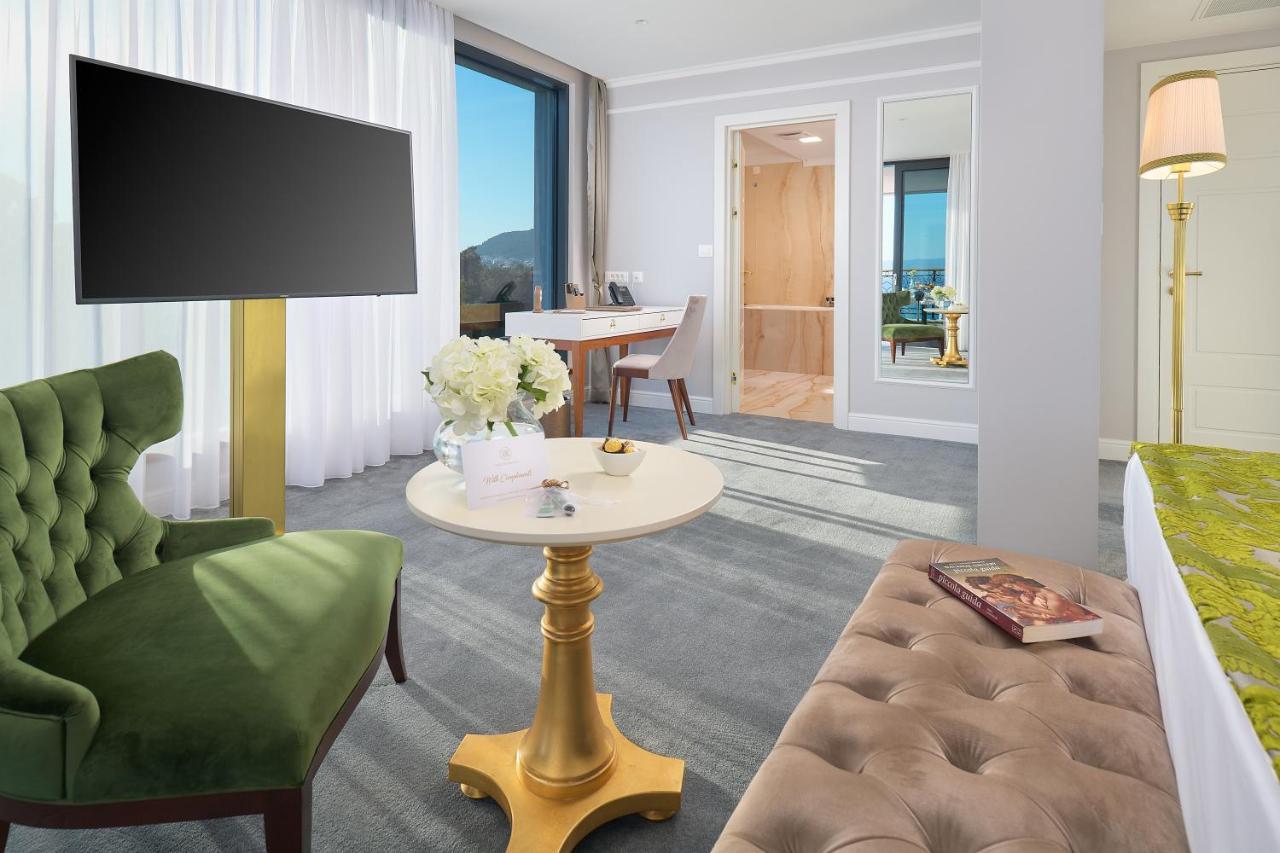 Hotel Villa Harmony Split Bagian luar foto