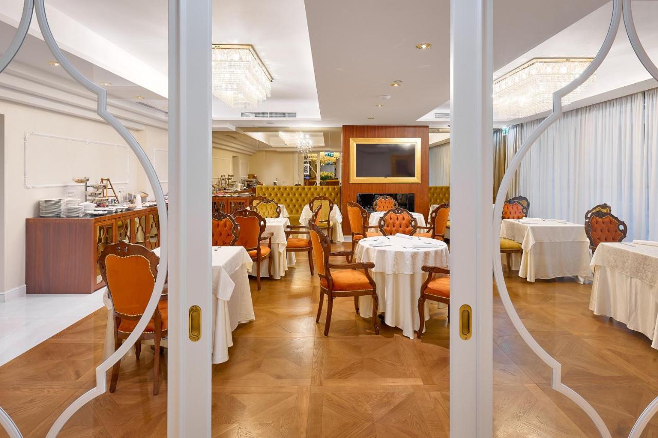 Hotel Villa Harmony Split Bagian luar foto