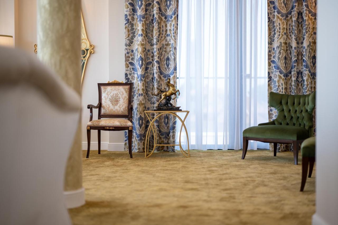 Hotel Villa Harmony Split Bagian luar foto